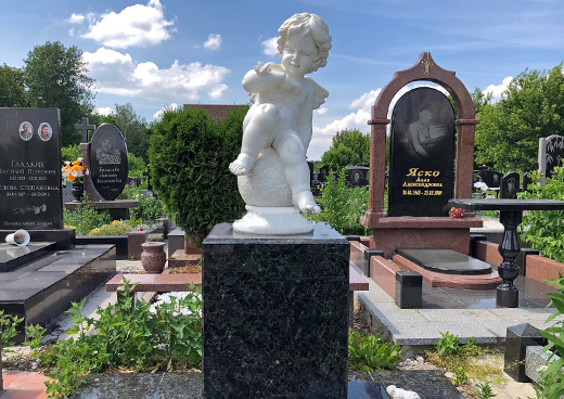 Надгробия в Екатеринбурге Надгробия в Екатеринбурге